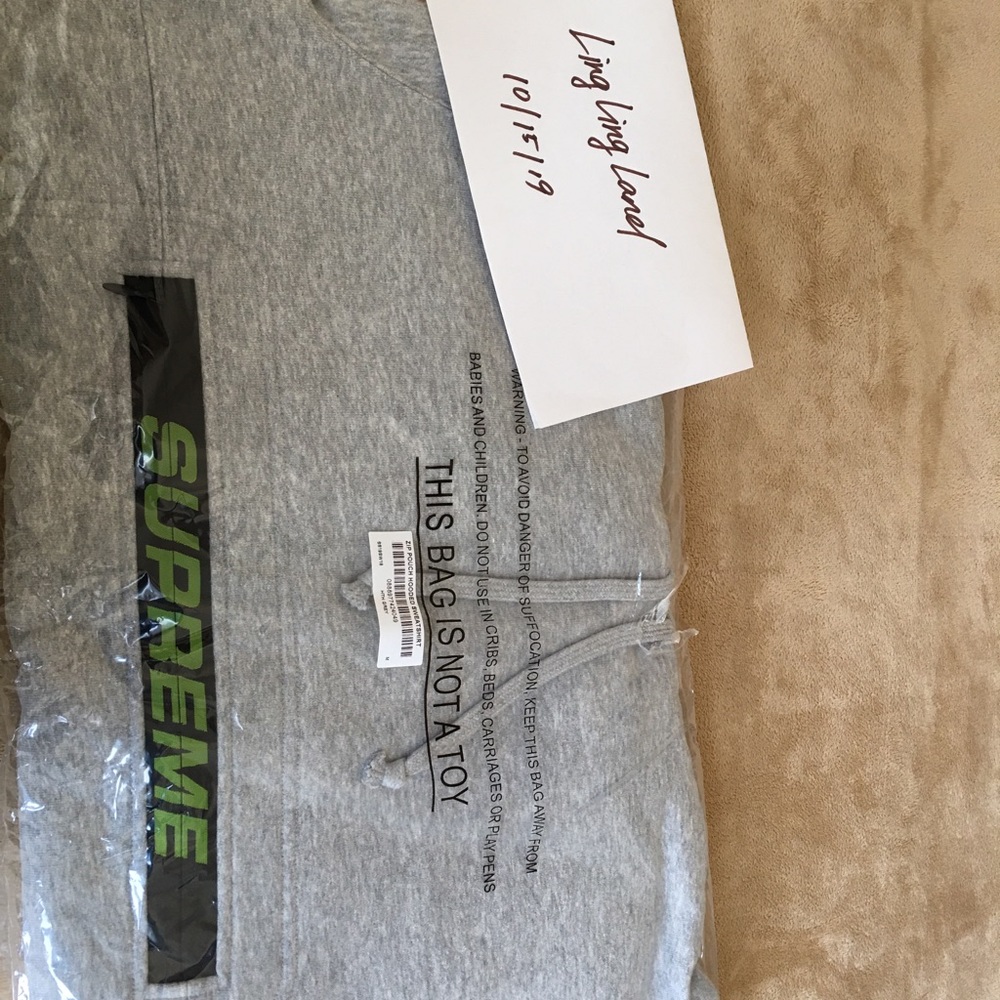 Supreme zip pouch hoodie